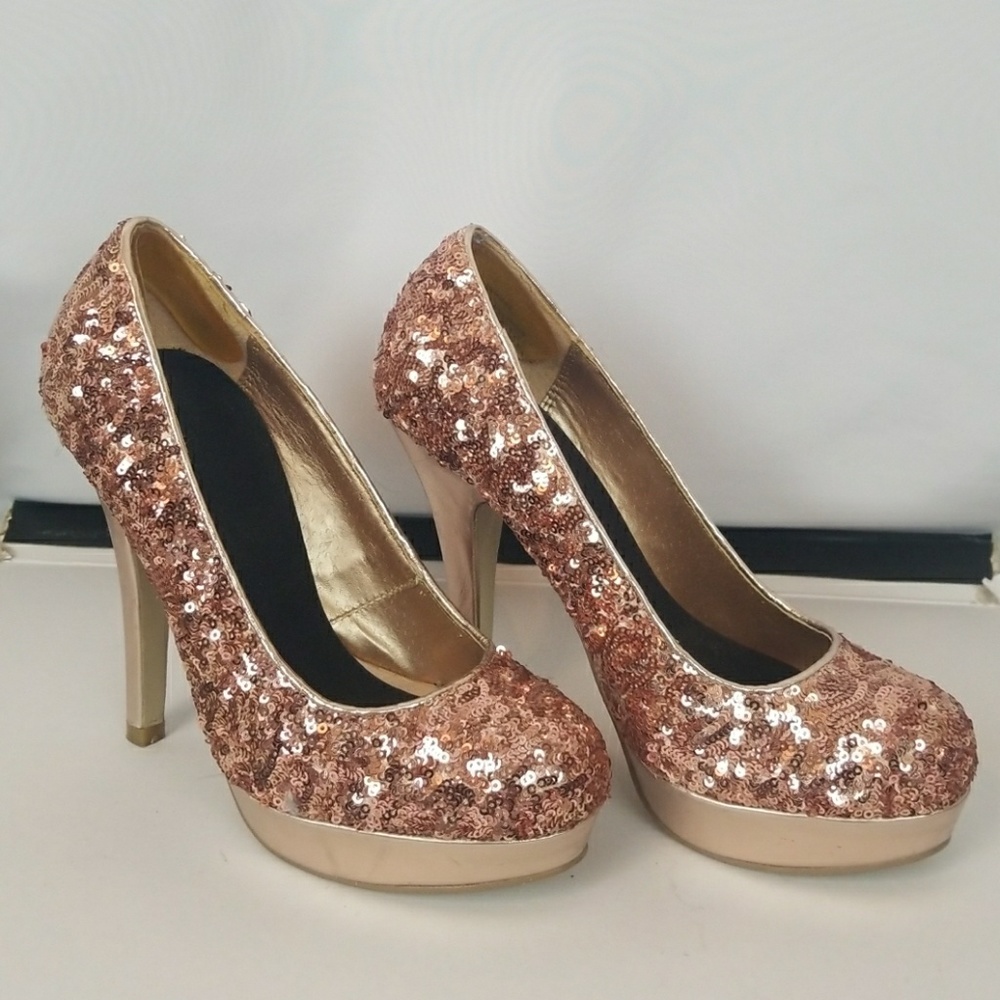 Olsenboye Opary Sequins Platform Heels